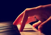 斯洛伐克-斯洛文尼亚,双方互有攻守,场面略显平淡.